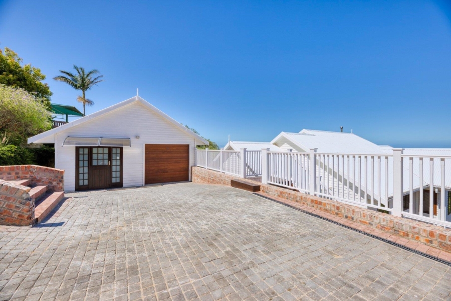 3 Bedroom Property for Sale in Herolds Bay Western Cape